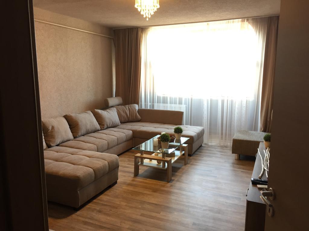 Belvarosi Deluxe Apartman Baja Buitenkant foto